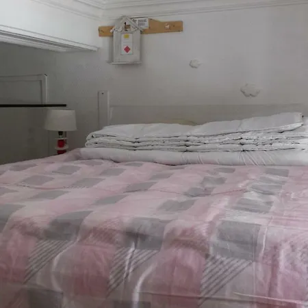 Coquet Studio En Mezzanine Nuit Pour 2 Personnes Saint-Girons  Exterior photo