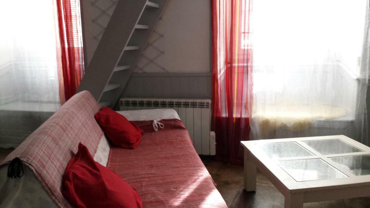 Apartment Coquet En Mezzanine Nuit Pour 2 Personnes Saint-Girons (Ariege)