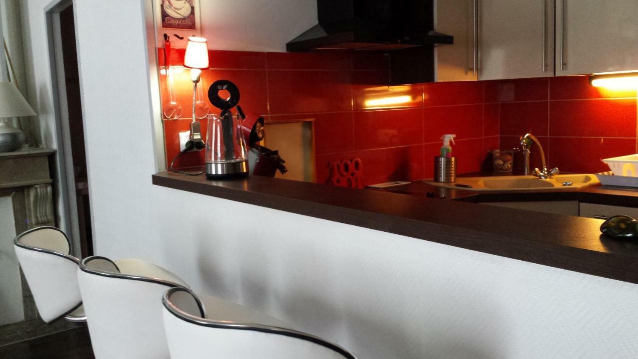 Apartment Coquet En Mezzanine Nuit Pour 2 Personnes Saint-Girons (Ariege)